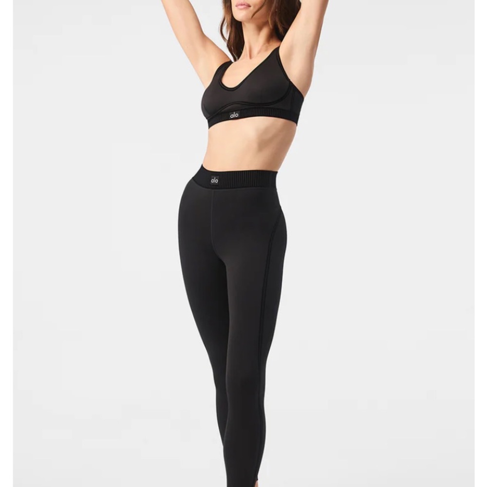 Alo Leggings